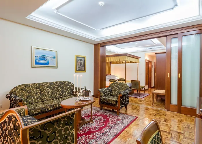 Ξενοδοχείο Palazzo President 5*