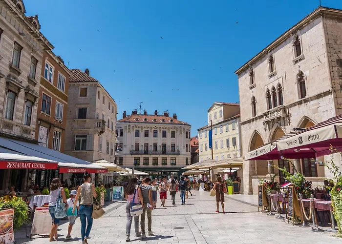 Palazzo President Отель Сплит